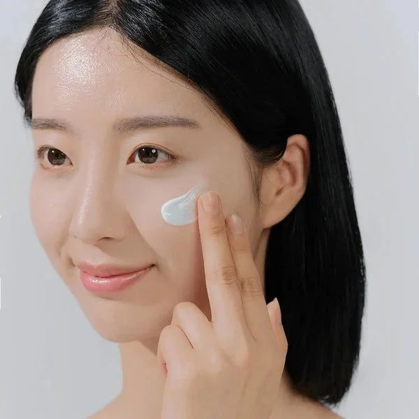 SKIN1004 – Centella Hyalu Cica Water Fit Sun Serum Spf 50+ 50 ml — vue 2